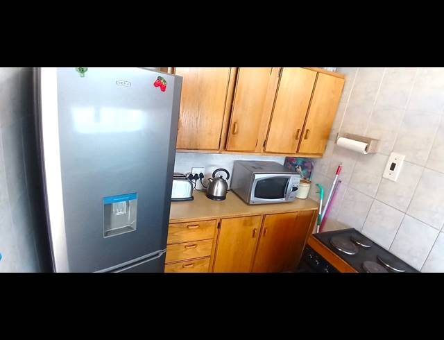 2 BEDROOM APARTMENT FOR SALE IN VEREENIGING CENTRAL